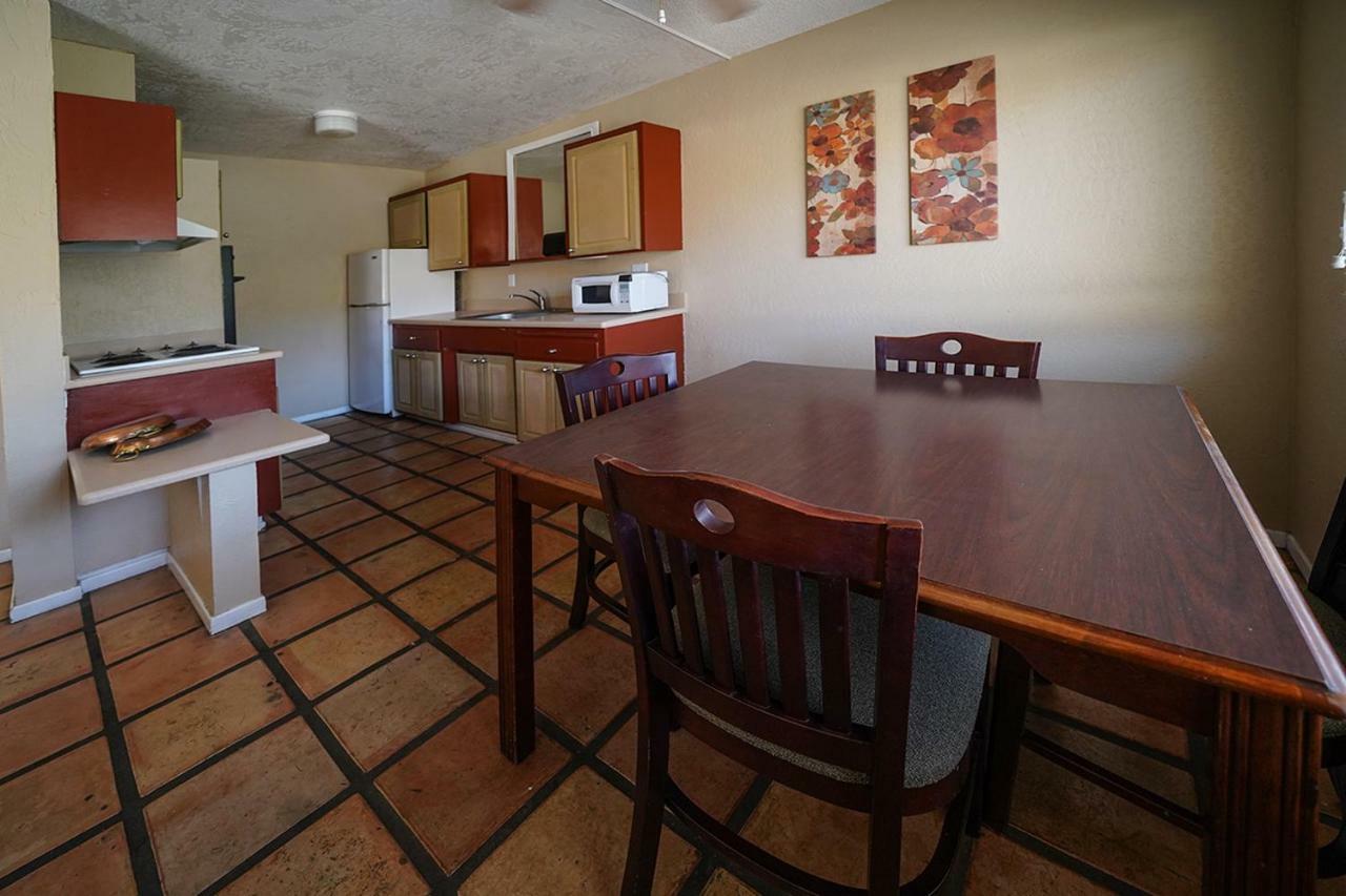 Tuscany Manor Palm Springs Zewnętrze zdjęcie